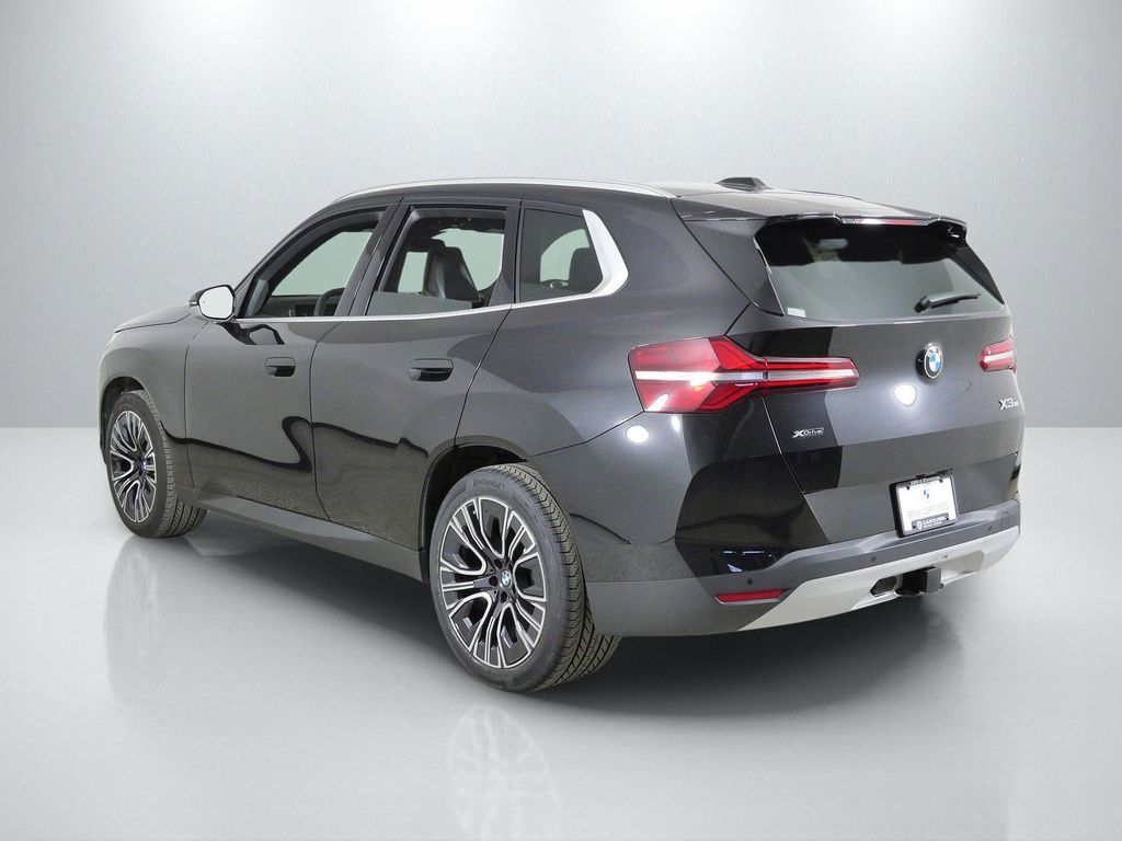 Thumbnail: 2025 BMW X3 - 17