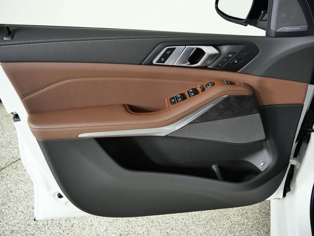 Thumbnail: 2026 BMW X5 - 35