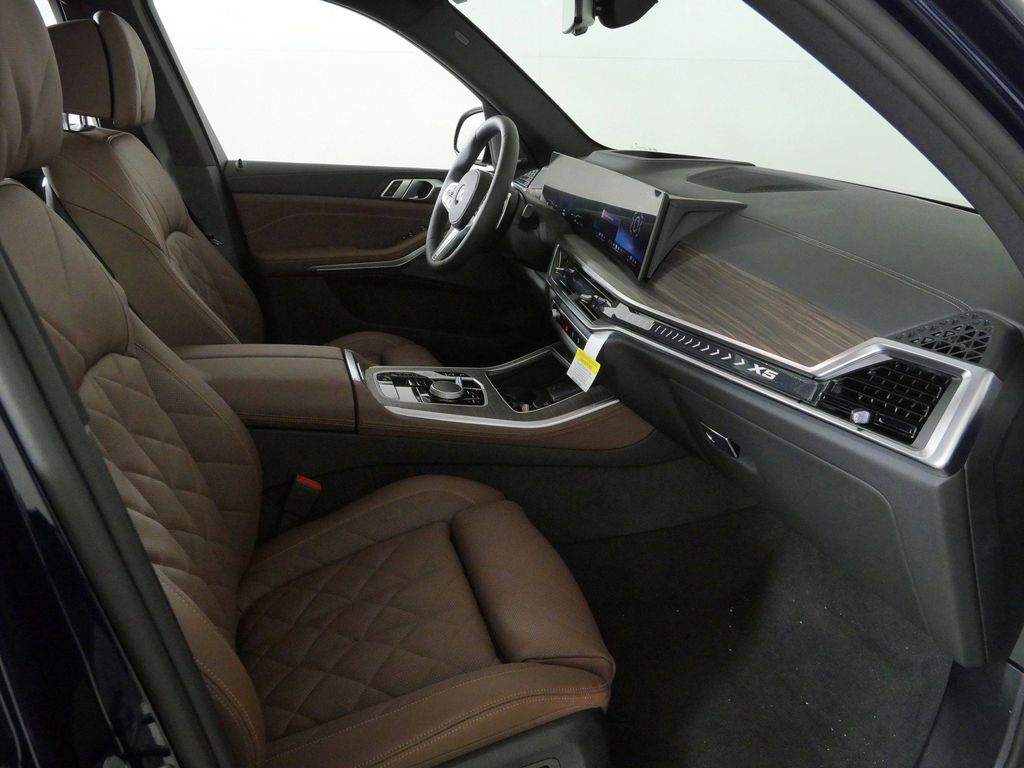 Thumbnail: 2026 BMW X5 - 20