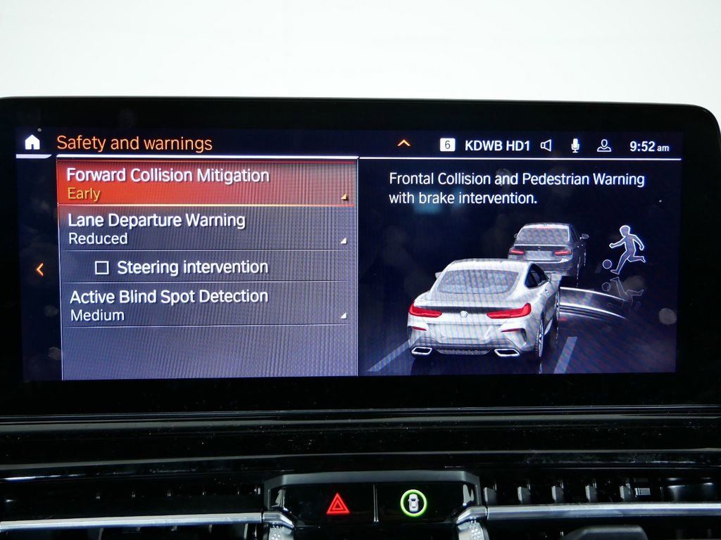 Thumbnail: 2024 BMW 8 Series - 45