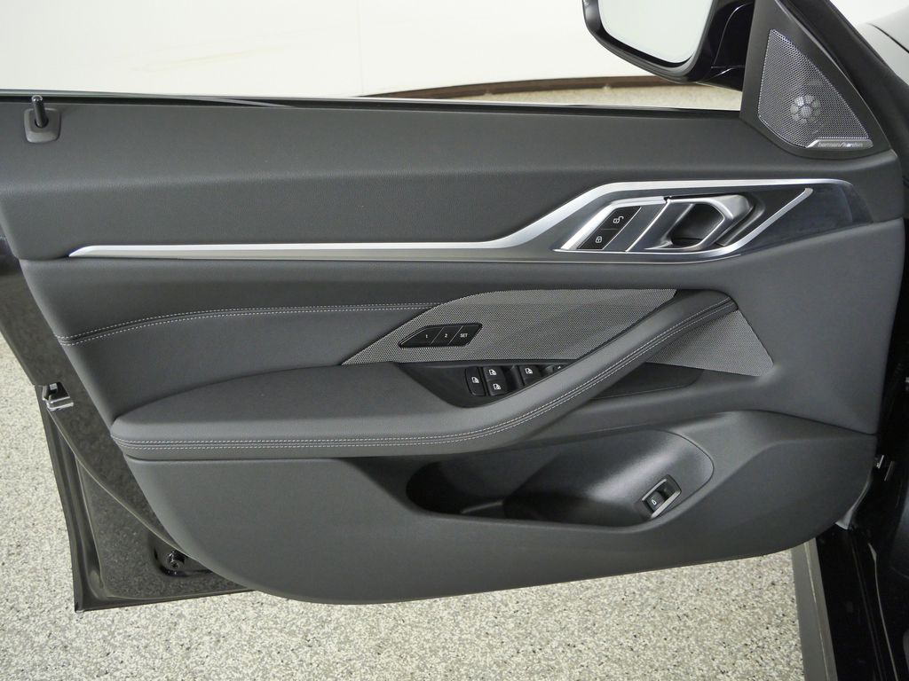 Thumbnail: 2026 BMW 4 Series - 31
