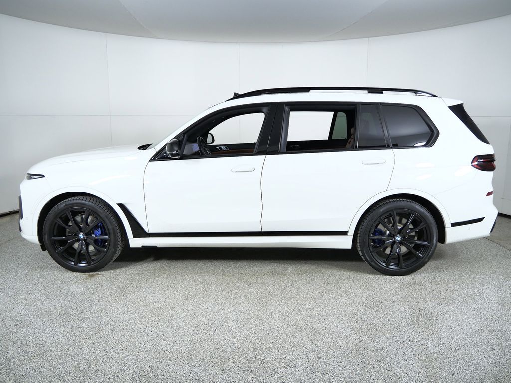 Thumbnail: 2024 BMW X7 - 18