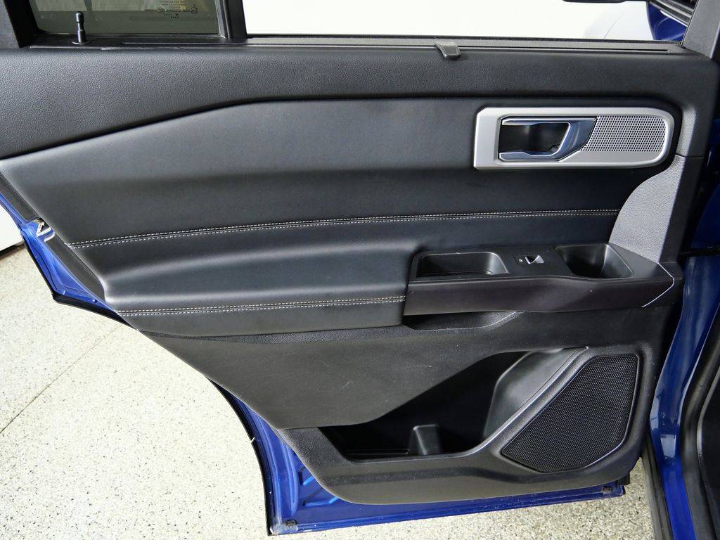 Thumbnail: 2020 Ford Explorer - 33