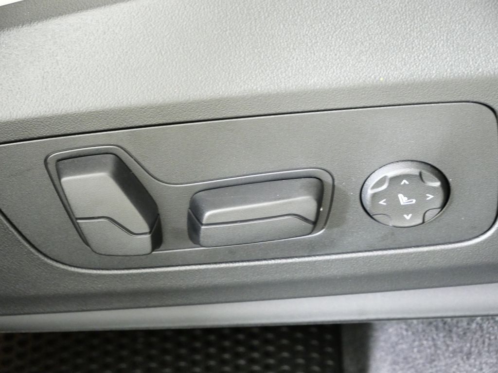 Thumbnail: 2026 BMW X1 - 22