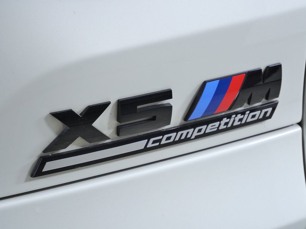 Thumbnail: 2023 BMW X5 - 12