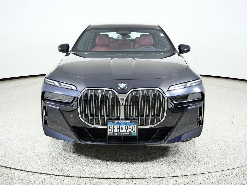 Thumbnail: 2025 BMW 7 Series - 3