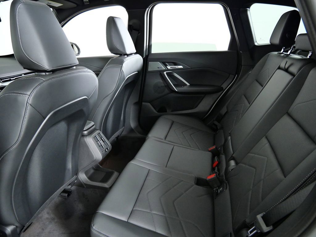 Thumbnail: 2026 BMW X1 - 31