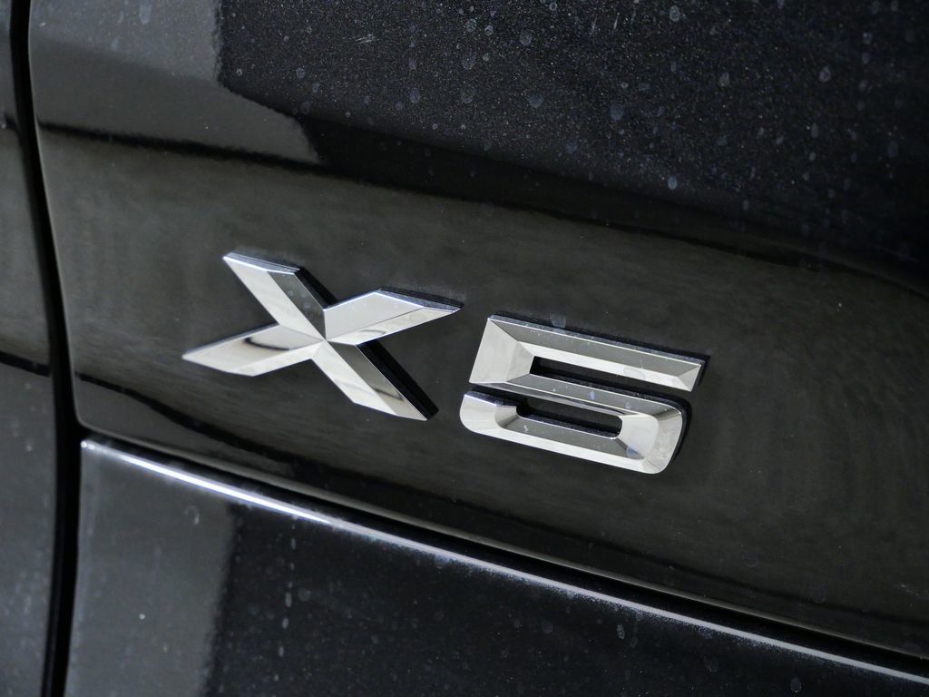 Thumbnail: 2026 BMW X5 - 15