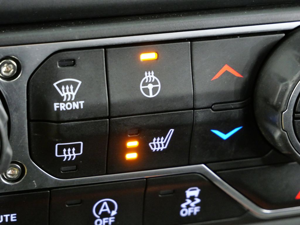 Thumbnail: 2019 Jeep Wrangler - 49