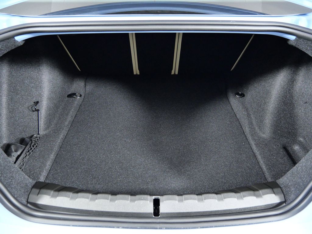 Thumbnail: 2026 BMW 2 Series - 26