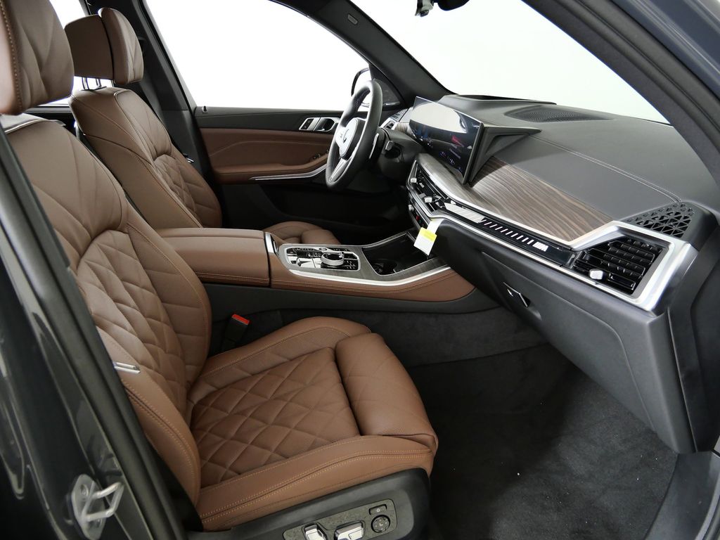 Thumbnail: 2026 BMW X5 - 20