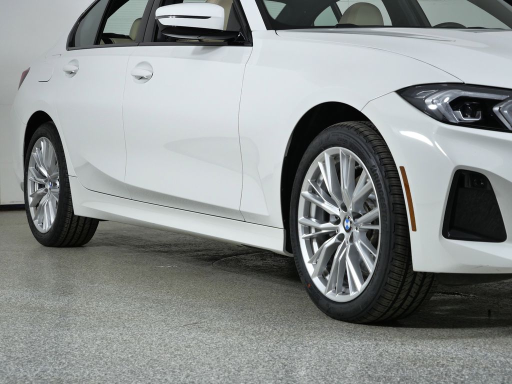 Thumbnail: 2023 BMW 3 Series - 8