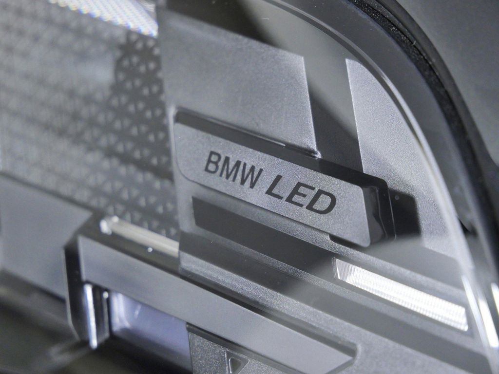 Thumbnail: 2026 BMW X5 - 4