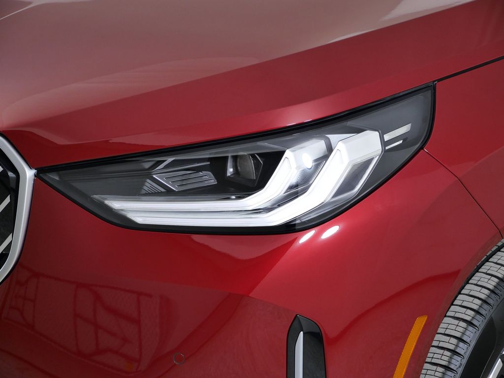 Thumbnail: 2026 BMW X3 - 3