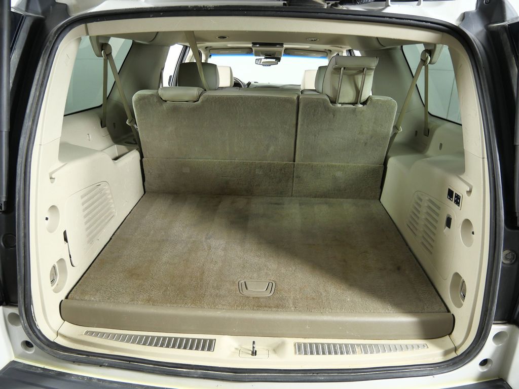 Thumbnail: 2018 GMC Yukon XL - 29