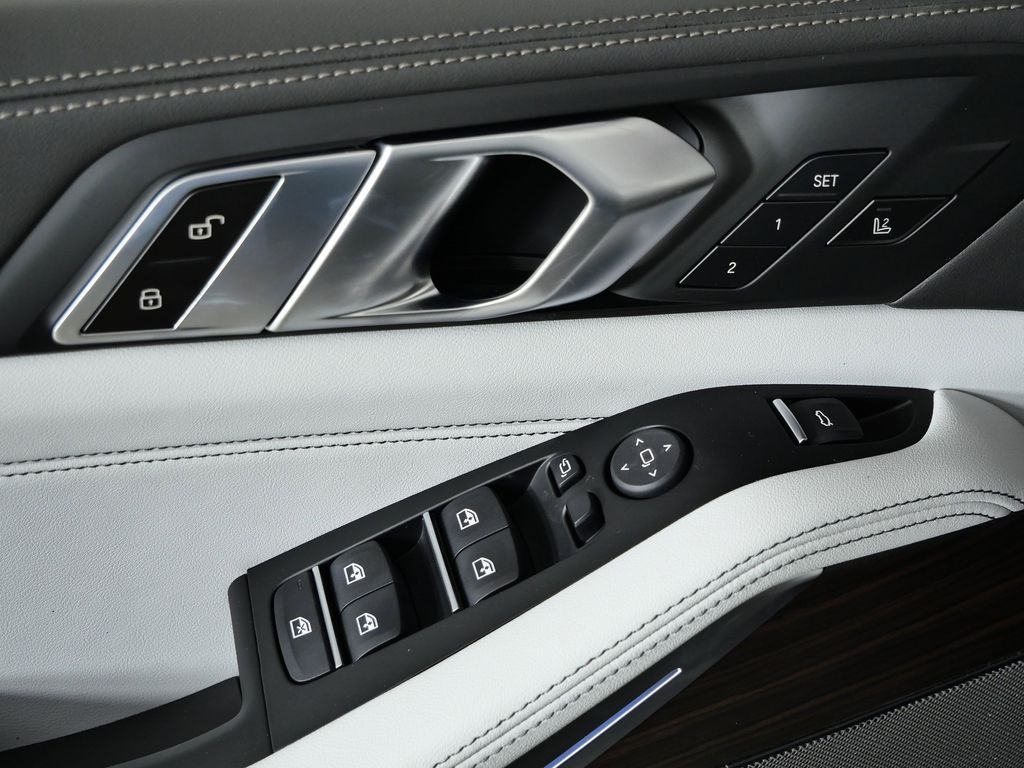 Thumbnail: 2026 BMW X5 - 37