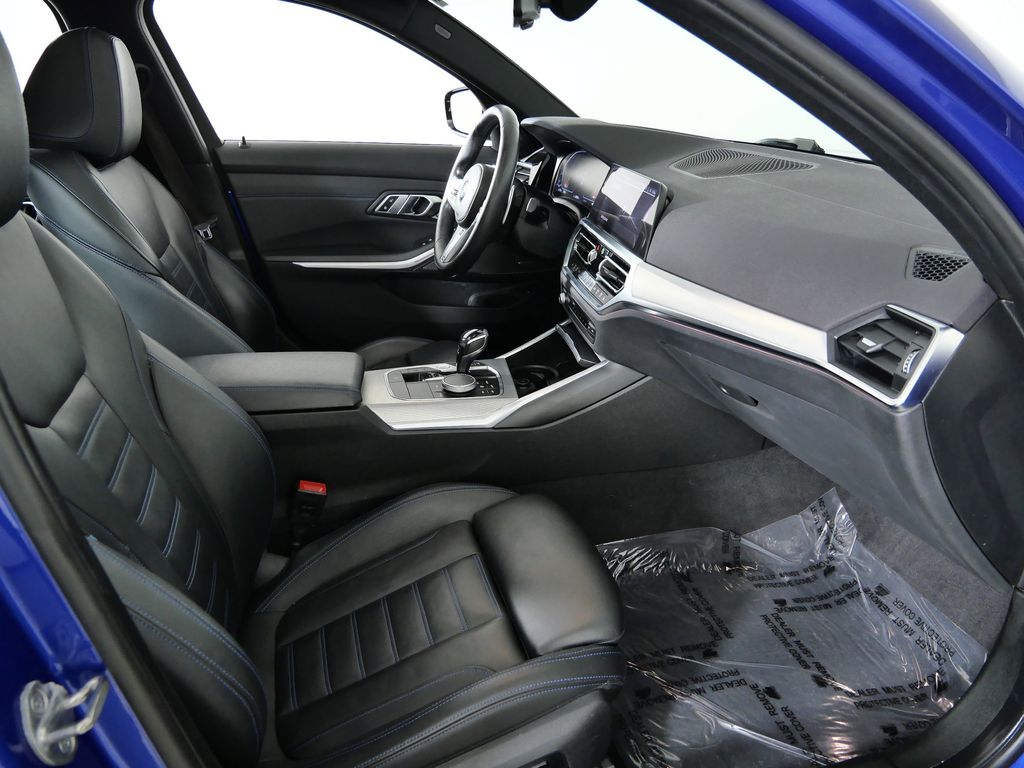 Thumbnail: 2019 BMW 3 Series - 21
