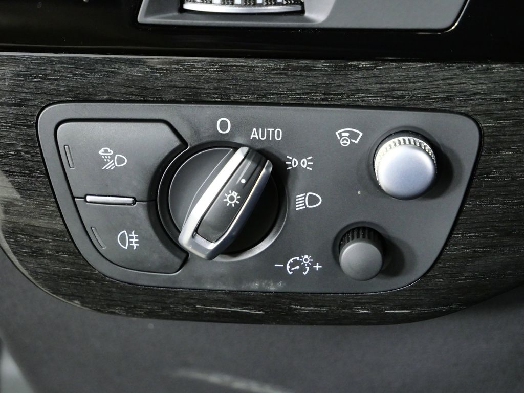 Thumbnail: 2019 Audi Q7 - 40