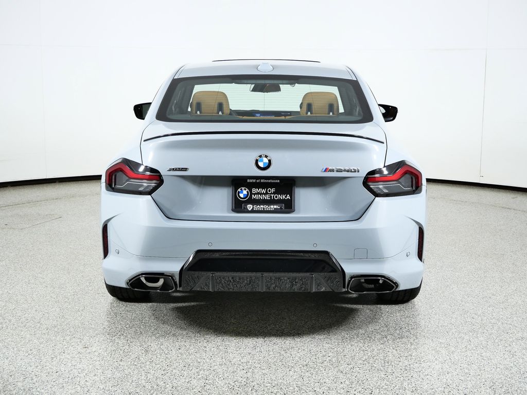 Thumbnail: 2026 BMW 2 Series - 10