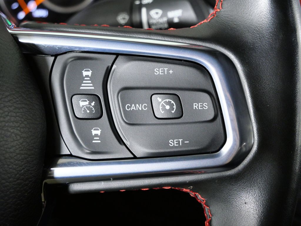 Thumbnail: 2023 Jeep Wrangler - 41