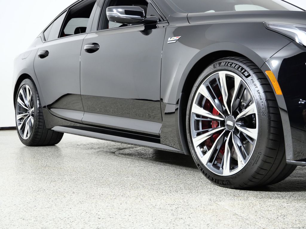 Thumbnail: 2024 Cadillac CT5 - 7