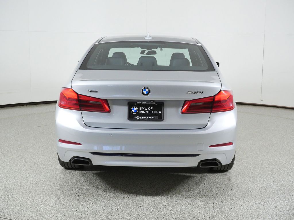 Thumbnail: 2017 BMW 5 Series - 11