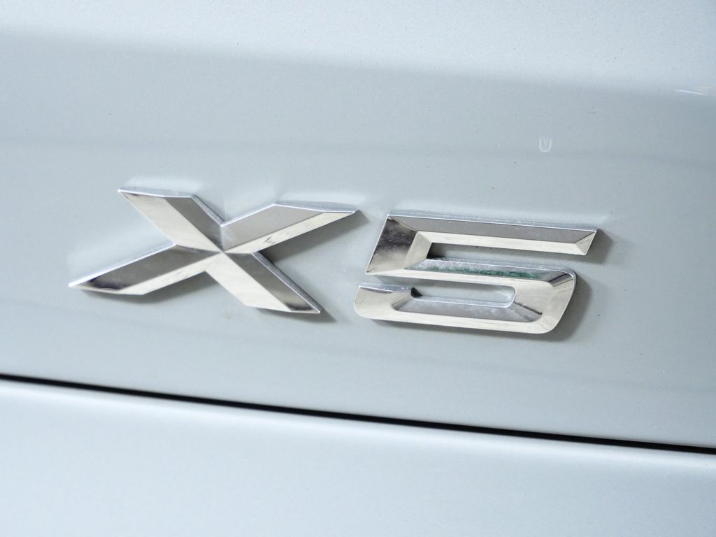 Thumbnail: 2025 BMW X5 - 14