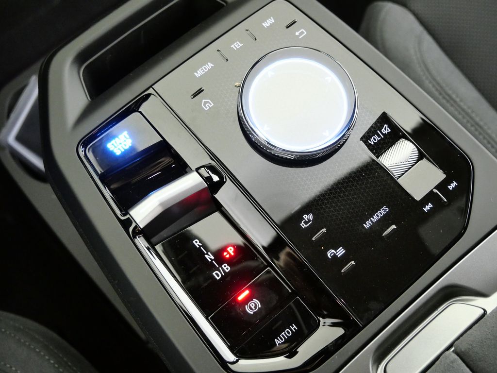 Thumbnail: 2026 BMW iX - 48