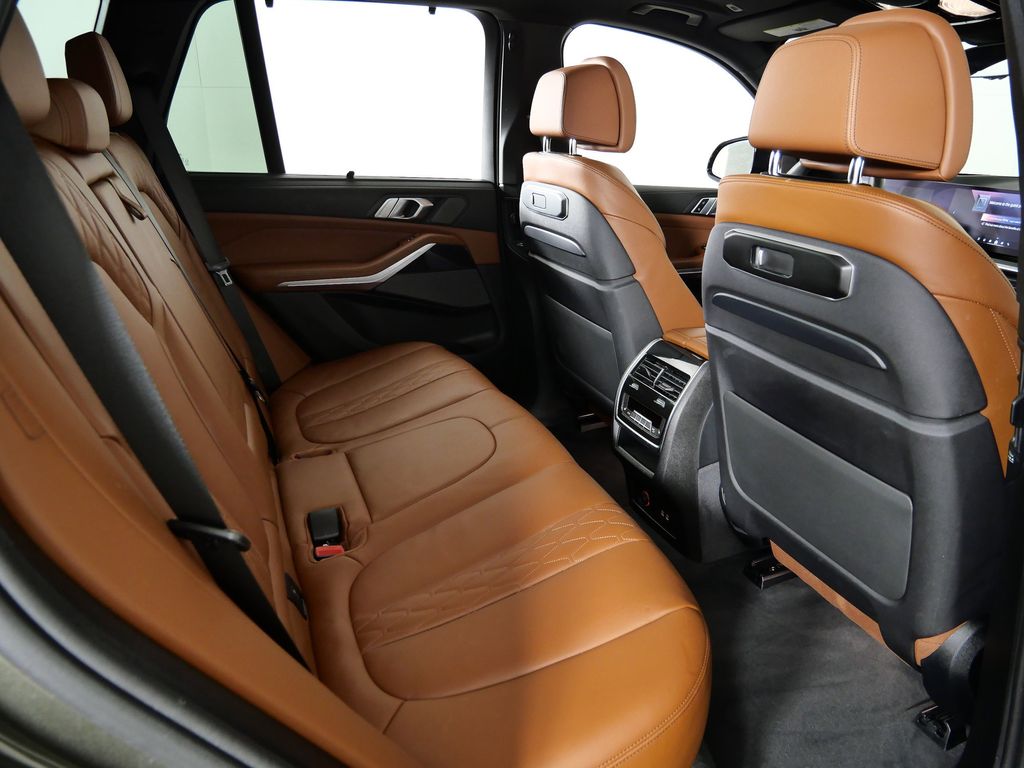 Thumbnail: 2025 BMW X5 - 27