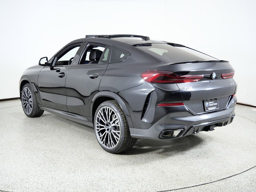 Thumbnail: 2026 BMW X6 - 14