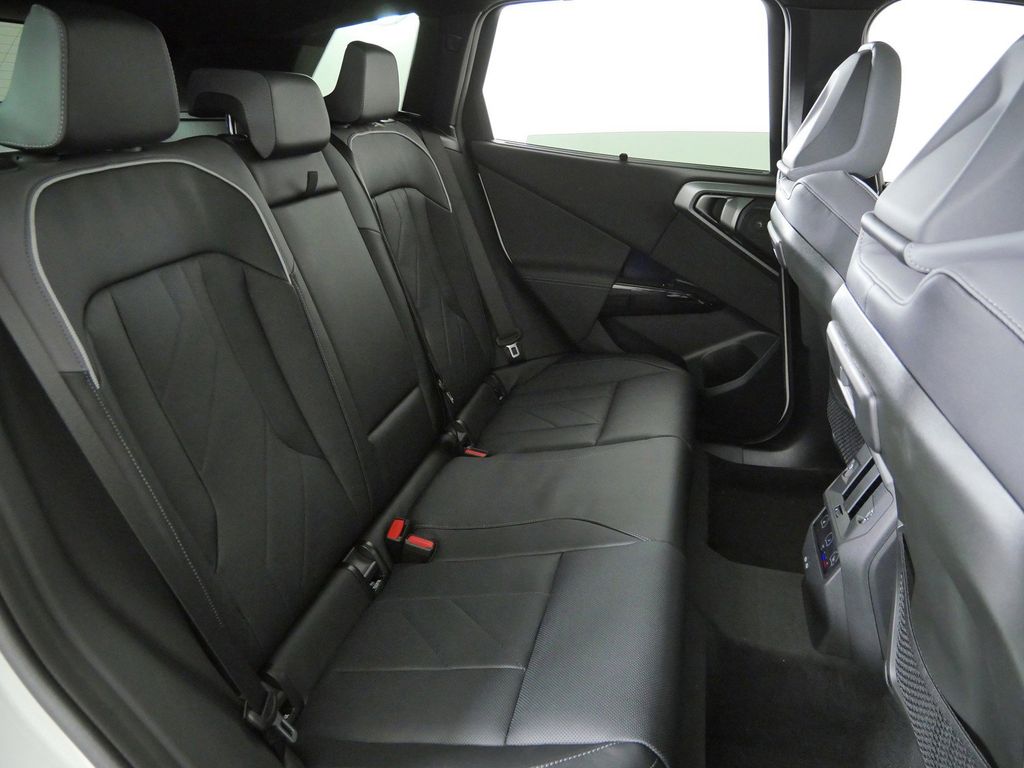 Thumbnail: 2026 BMW X3 - 27