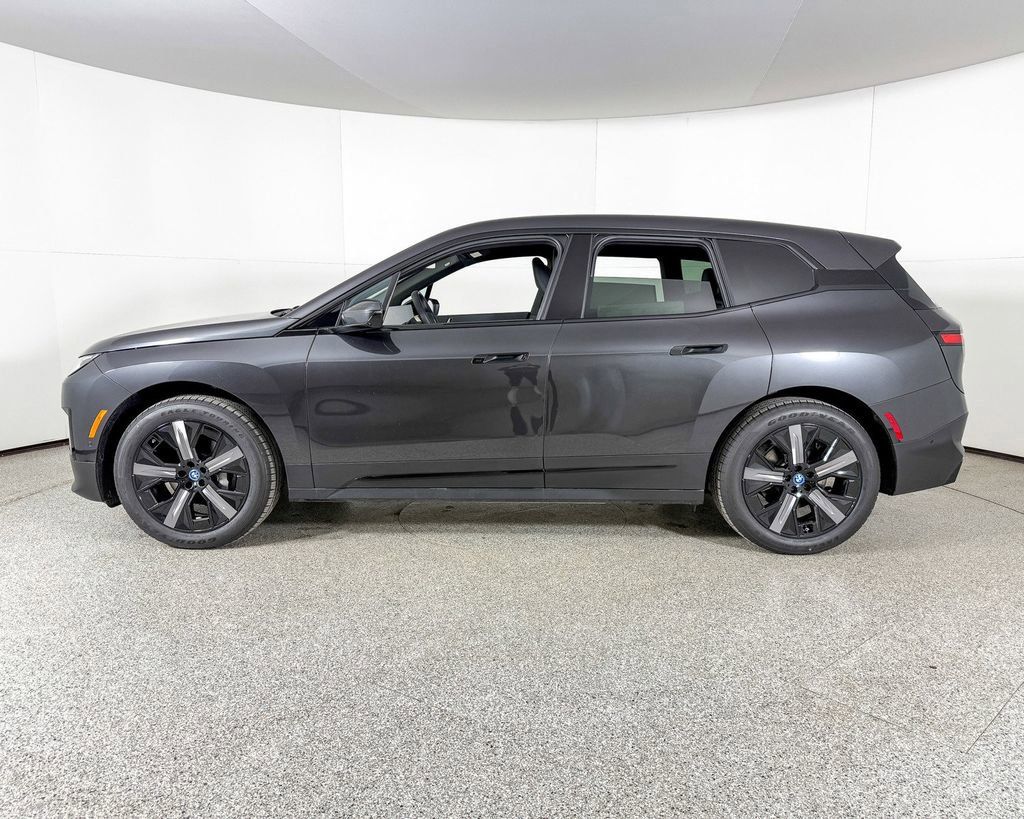Thumbnail: 2025 BMW iX - 12