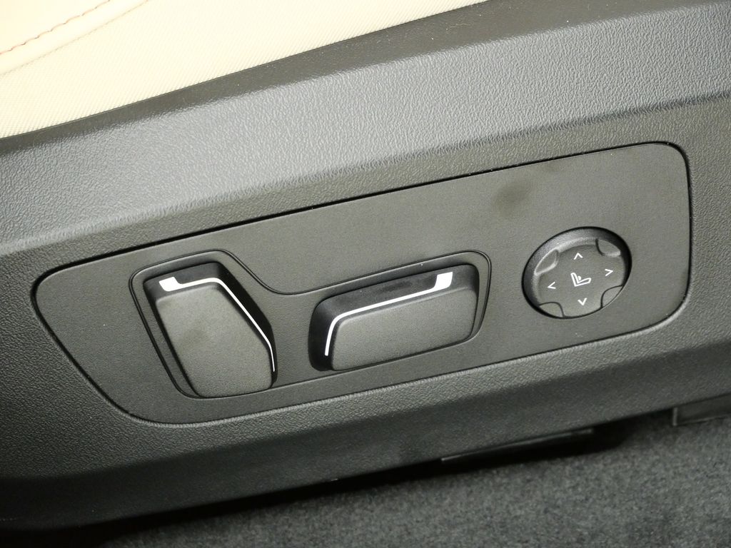 Thumbnail: 2026 BMW X3 - 23