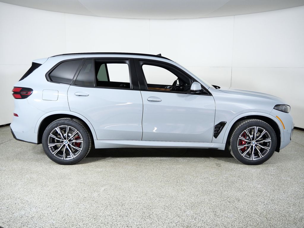 Thumbnail: 2026 BMW X5 - 8