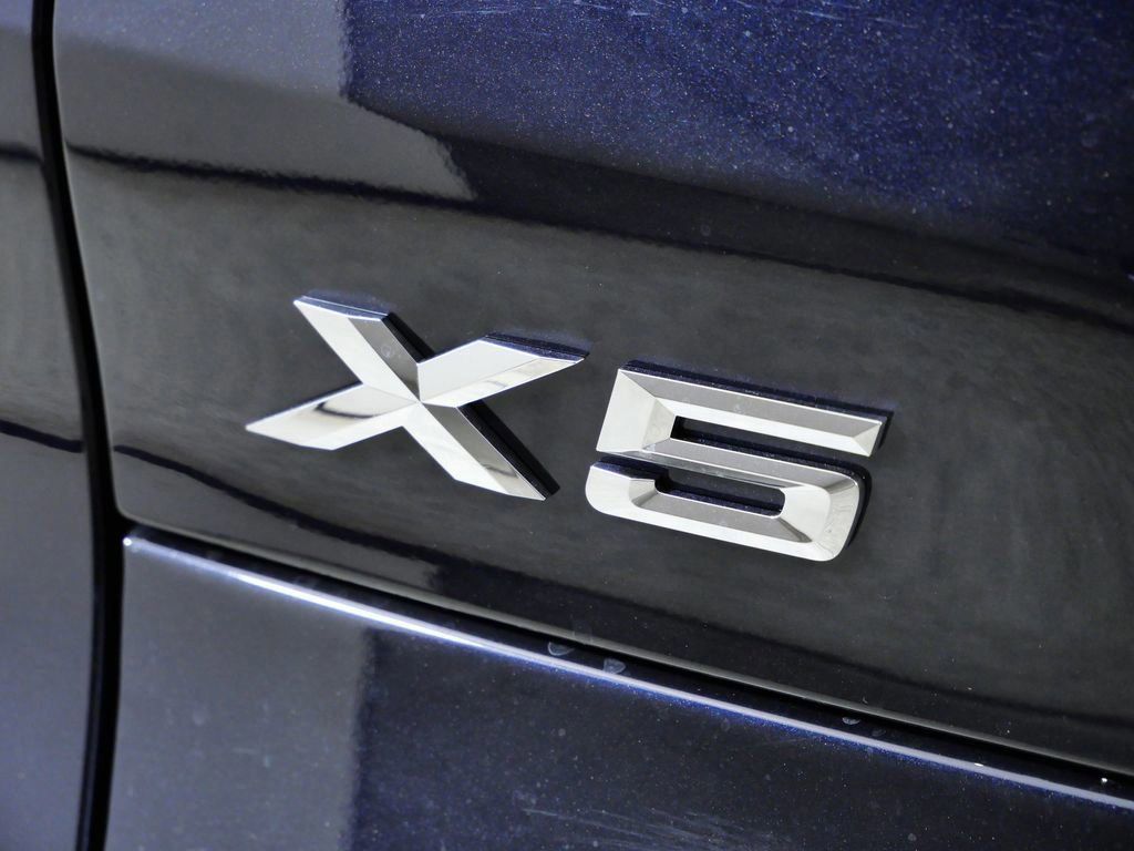 Thumbnail: 2026 BMW X5 - 14