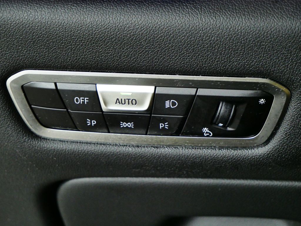 Thumbnail: 2023 BMW X5 - 42