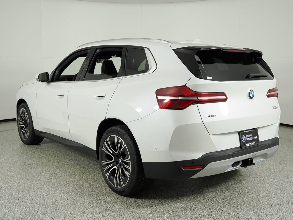 Thumbnail: 2025 BMW X3 - 15