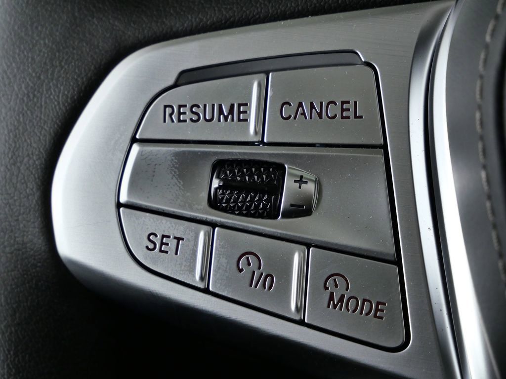 Thumbnail: 2026 BMW X7 - 44