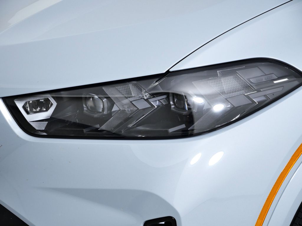 Thumbnail: 2025 BMW X5 - 4
