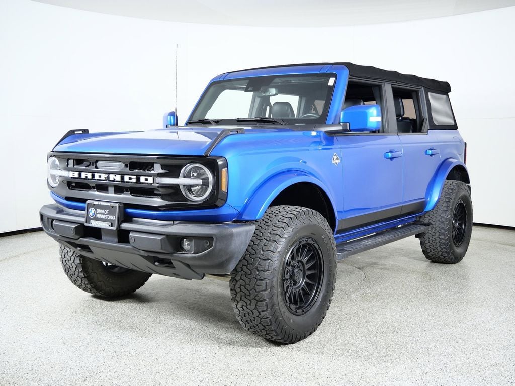 2022 Ford Bronco Outer Banks -
                  Wayzata, MN