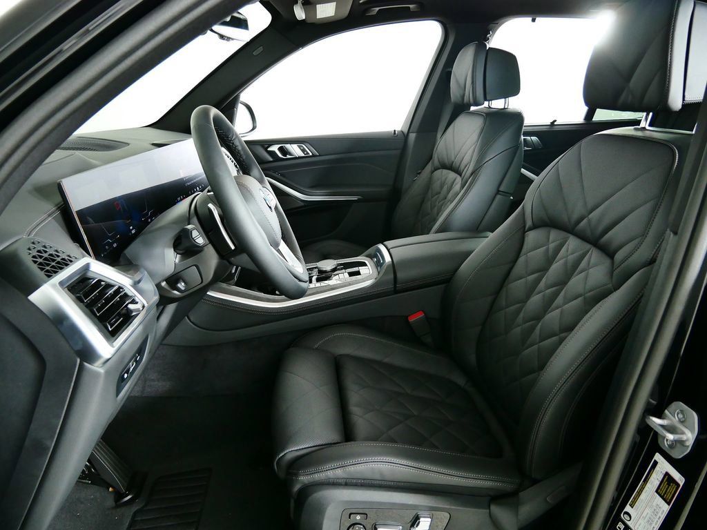 Thumbnail: 2026 BMW X5 - 33