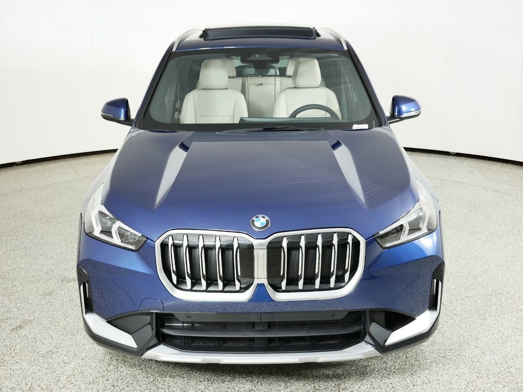Thumbnail: 2025 BMW X1 - 17