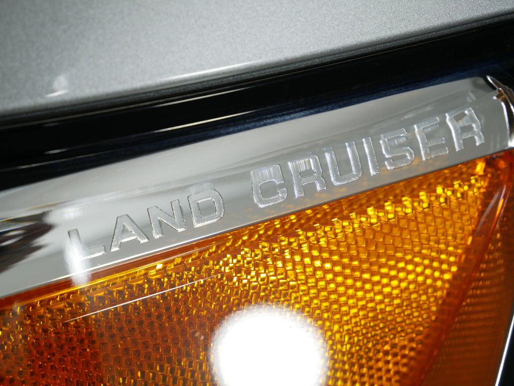 Thumbnail: 2016 Toyota Land Cruiser - 17