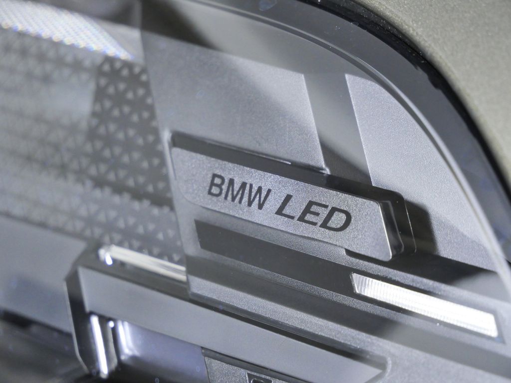 Thumbnail: 2026 BMW X5 - 4