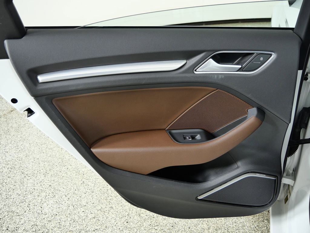 Thumbnail: 2016 Audi A3 - 28