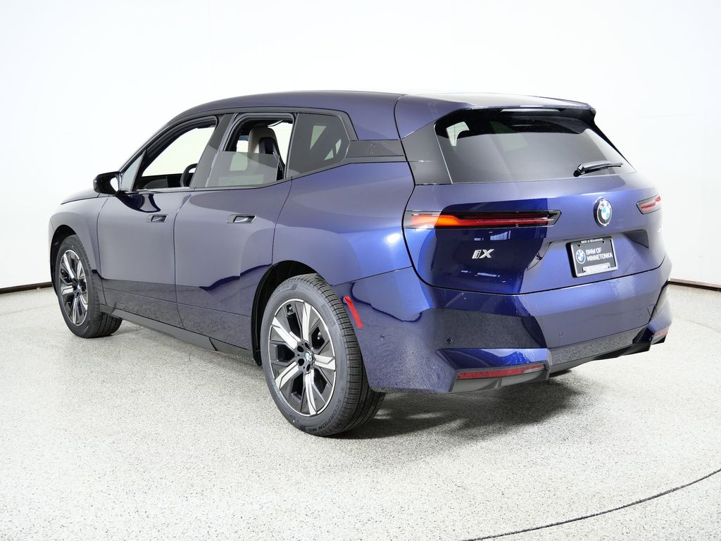 Thumbnail: 2026 BMW iX - 14