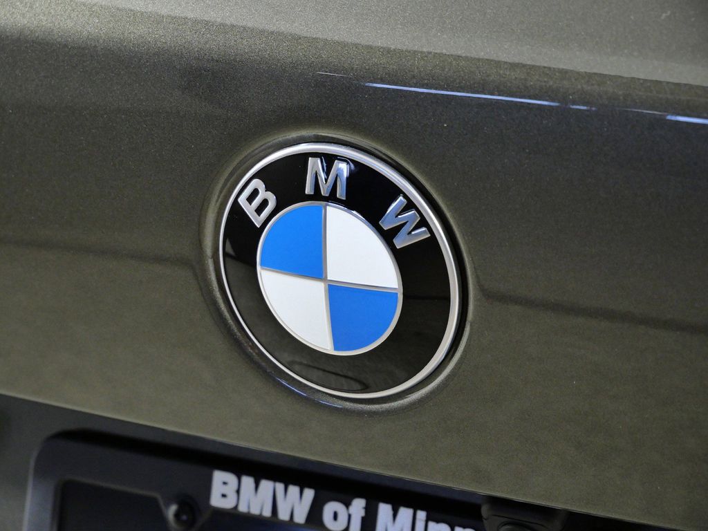 Thumbnail: 2026 BMW X5 - 11