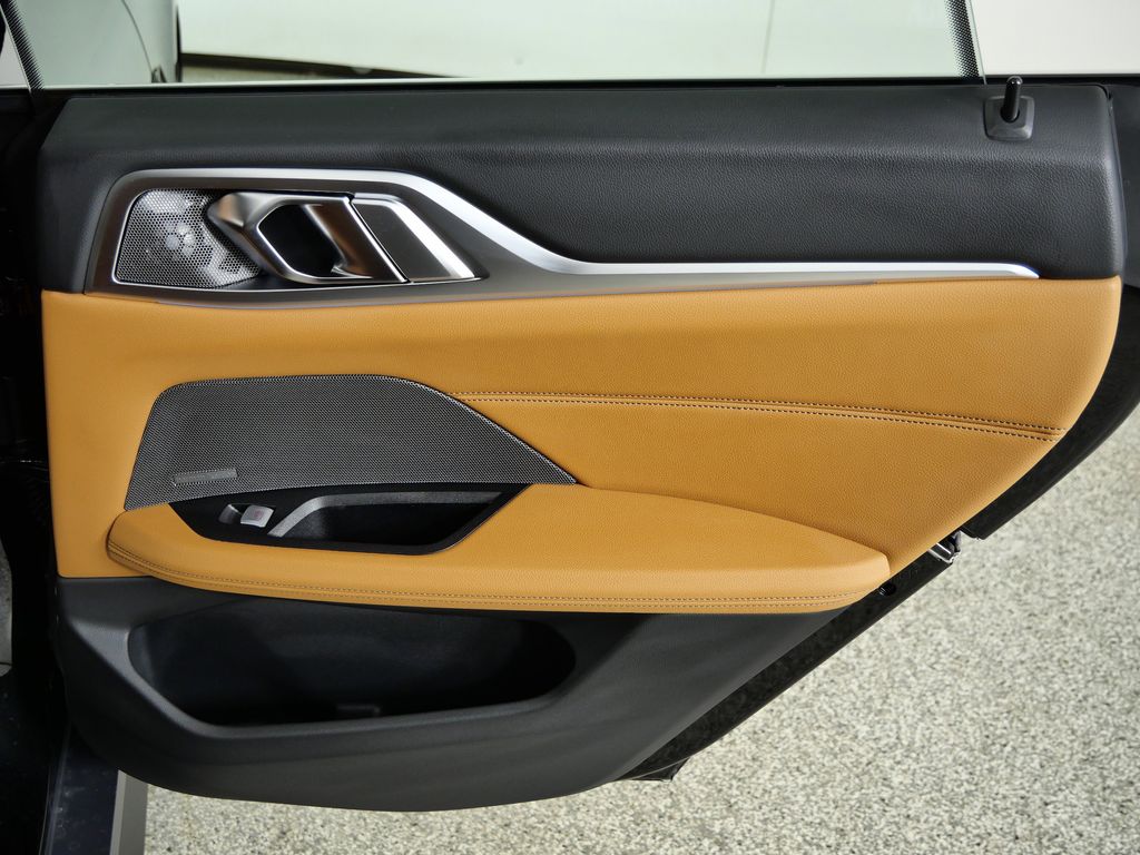 Thumbnail: 2026 BMW i4 - 24