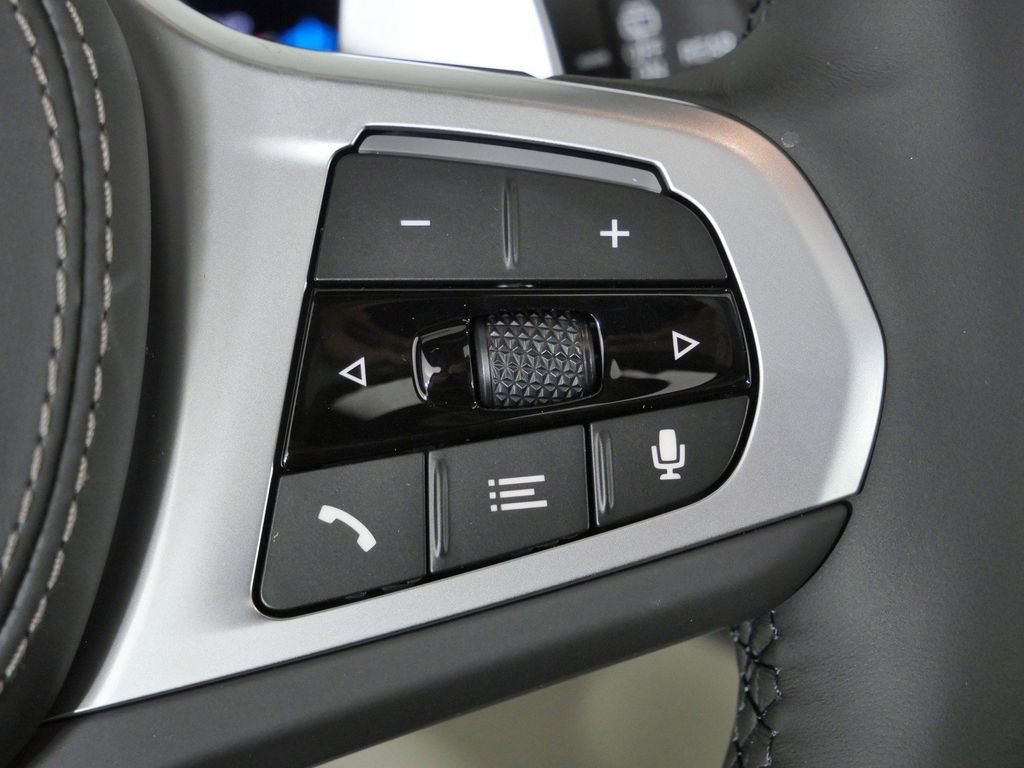 Thumbnail: 2026 BMW X5 - 42
