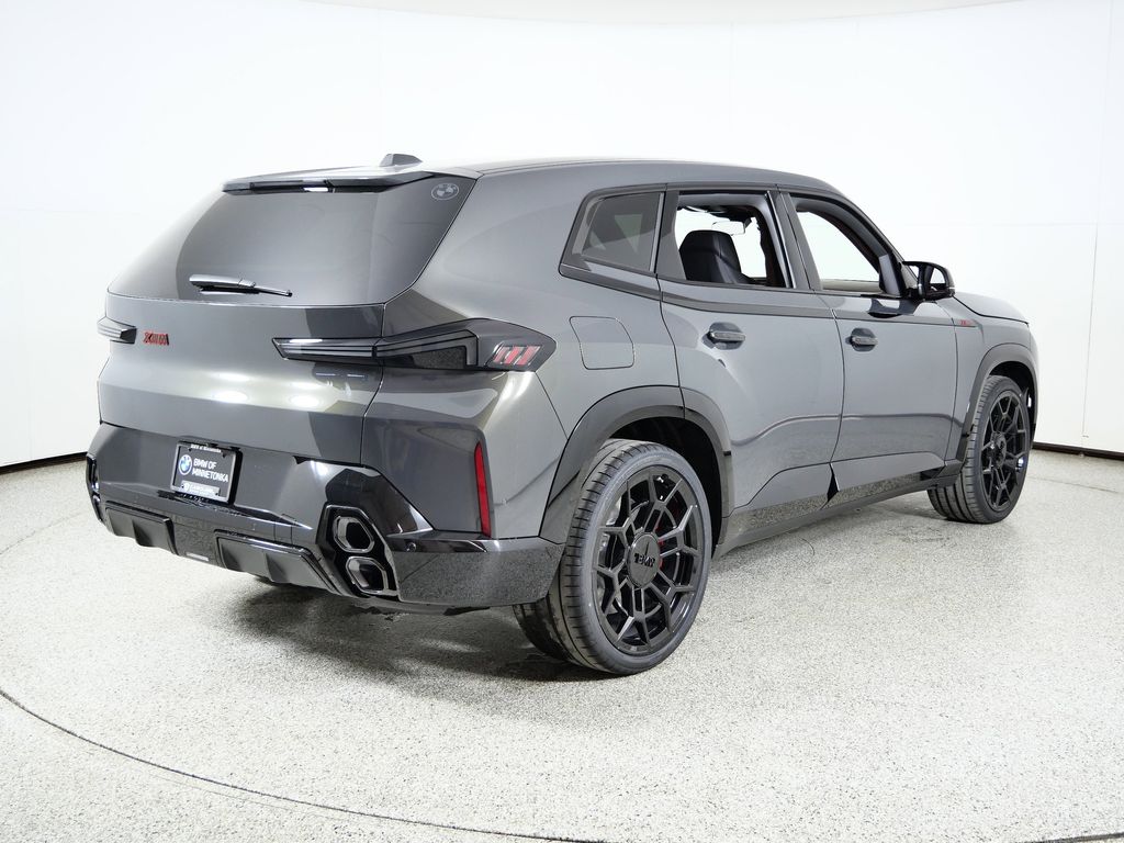 Thumbnail: 2026 BMW XM - 9